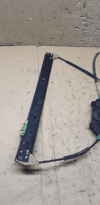 Mechanizm podnośnik szyby prawy przód Audi Q5 8R0837462G 2