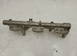 Bmw F20 F30 F45 listwa wtryskowa 7643082 1