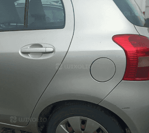 Toyota Yaris II    błotnik tył tylny prawy  lewy    06-11 1E7 2
