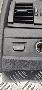 Bmw F34 kratka nawiewu tylna tunelu środkowego 9222046 9207330 7