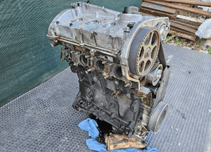 Silnik Słupek Motor 1.8 T Turbo AVJ BFB 150KM Audi A4 B6 B7 2
