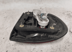 Tyl tylna lampa lewa volvo V40 4