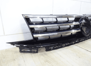 Grill atrapa vw caddy 2K5 lift  2K5853653A llu 2