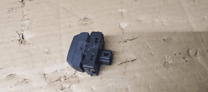 Przełącznik włącznik grzania szyby Opel Vivaro B 253508347R 3
