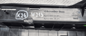 Mercedes W213 osłona progu bagażnika A2136900141 A2136903601 16
