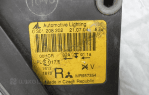 Mitsubishi colt Z30 lampa prawa 04-08 3