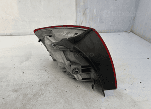 AUDI A4 B7 III 07r lampa prawa tył 8E9945096E 7