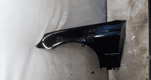 * Błotnik LEWY do MERCEDES C-KLASA W203 kolor 197 CZARNY 1