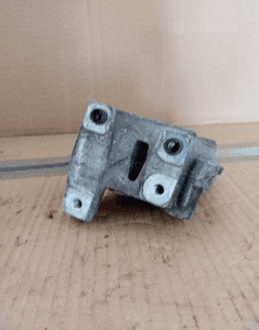 Łapa mocowanie silnika Peugeot 407 2.0 HDI 9645030780 3