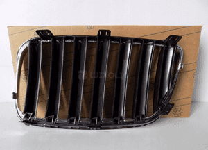 BMW X3 E83 LCI Nerka/Kratka Zderzaka Prawa - 3998 4