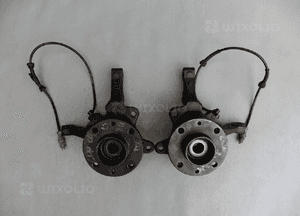 ZWROTNICA PIASTA PRAWY PRZÓD CLIO II LIFT 1,2i ABS 1