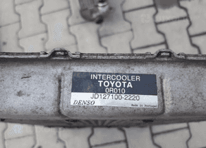 Toyota Avensis Corolla Verso 2.0 2.2 D4D intercooler chlodnica powietrza 2