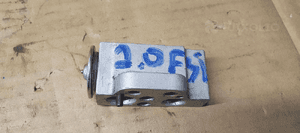 Zawór rozprężny zaworek Audi A4 B8 H7995002 3