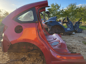 Citroen C4 blotnik tyl tylny prawy lewy EKQD 4