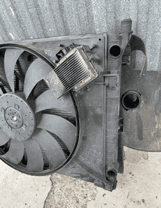 MERCEDES ML 163 /  270 cdi   chłodnica wody klimatyzacji intercooler wentylator 11