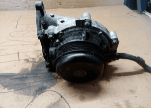Pompa wody płynu koło Mercedes E-Klasa W213 2.0 CDI A6542000001 1