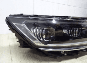 Vw passat B8 lampa prawy przód led lift 3G1941082P 3