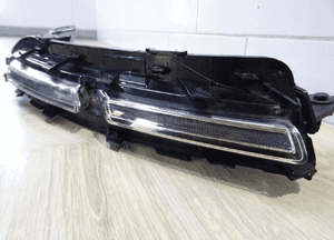 Citroen C5 aircross lampa prawa przód 9818005080 2