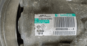 RENAULT CLIO III sprężarka kompresor klimatyzacji SANDEN  8200953359A 4