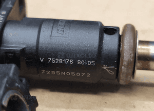 Peugeot 207 308 3008  Citroen C4 BMW 1.4 1.6 16V VTi listwa wtryskowa wtryskiwacz 7528176 3