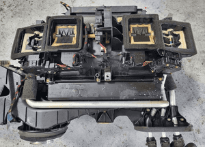 OBUDOWA NAGRZEWNICY PIEC BMW F10 F11 lift LCI EU 2