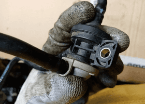 Przewód rurka podciśnienia zawór zaworek Audi A4 B8 A5 2.0 TFSI 06H906517H 06H133781AJ 11