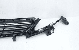 Atrapa grill zderzaka peugeot 308 ii T9 13-17 4