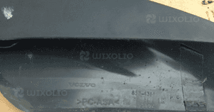 Volvo V70 XC70 zaślepka relingu przód przednia prawa 3