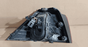 Lampa tył tylna prawa vw golf vii hb 5G0945096M 2