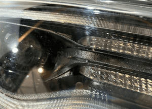 JEEP GRAND CHEROKEE WK2 Lampa bi-xenon R - 15889 4