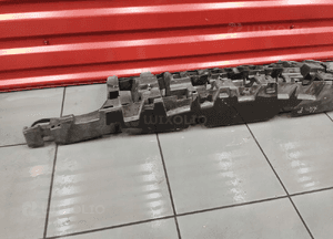 Jeep grand cherokee iii wk wh absorber ślizg zderzaka tył oryginał 7