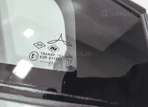 Szyba drzwi prawa prawy przód trójkąt renault captur ii 768308423R 2019-24 3