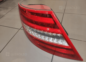 Mercedes c-klasa W204 lift lampa led lewy tył tylna lewa europa oryginalna 3