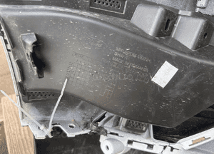 Zderzak przód przedni ford transit courier MK2 ii MK3 iii 2023- kratka dół 8