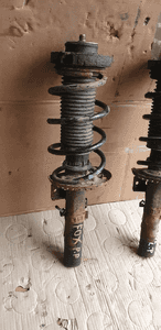 Amortyzator mcperson lewy prawy przód przedni VW FOX 4