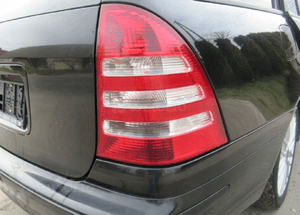 Lampa tylna tył prawa mercedes c-klasa W203 lift 2004- 2