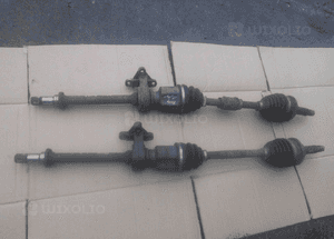 Mazda Premacy 1.8 1.9 16V Półoś półośka prawa 3
