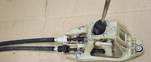 Mercedes W169 A 1.5 8V lewarek wybierak linka  linki zmiany biegów A 1693600309 1