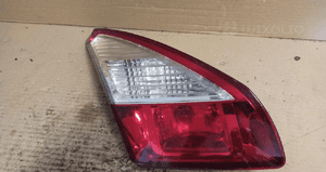 # LAMPA LEWY TYŁ  W KLAPĘ RENAULT MEGANE III nr 265550009R 1