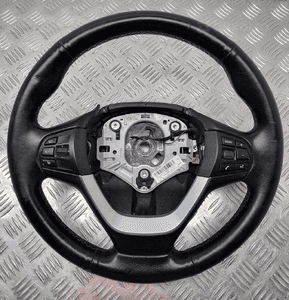 Bmw X3 F25 kierownica multifunkcyjna 2