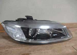 Lampa przednia przód prawa audi Q7 xenon 2005- 2