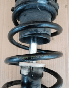 Amortyzator sprężyna lewy przód Opel Tigra B II 3