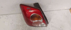 Lampa tyl tylna  lewa toyota avensis T25 2
