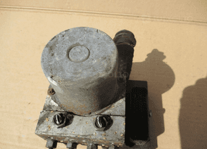 POMPA ABS AUDI A4 B8 A5 8T 8K0907379AK 3