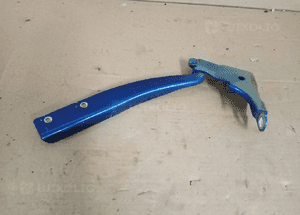Zawias maski lewy Fiat Grande Punto 599/A 60551 2