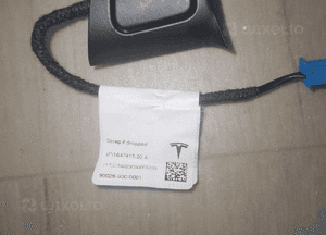 Przycisk otwierania drzwi Tesla 1647415-02-A 2