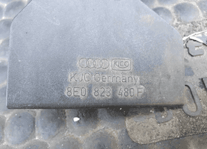 Zamek 8E0823480A 8E0823480F Rygiel Maski Przod Przedni Pokrywy Silnika AUDI A4 B6 B7 Kombi Sedan 25
