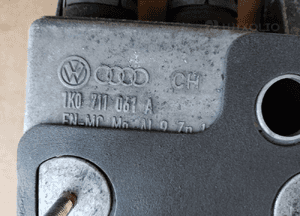 Wybierak lewarek biegów linki Audi A3 8P 1.6 FSI 9