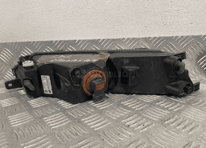 Halogen przeciwmgielny prawy vw passat B8 2014- 12
