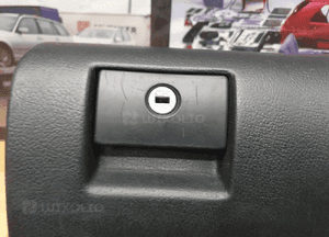 Schowek Kierowcy Pasażera Osłona pod Kierownice Europa Audi A4 B5 11